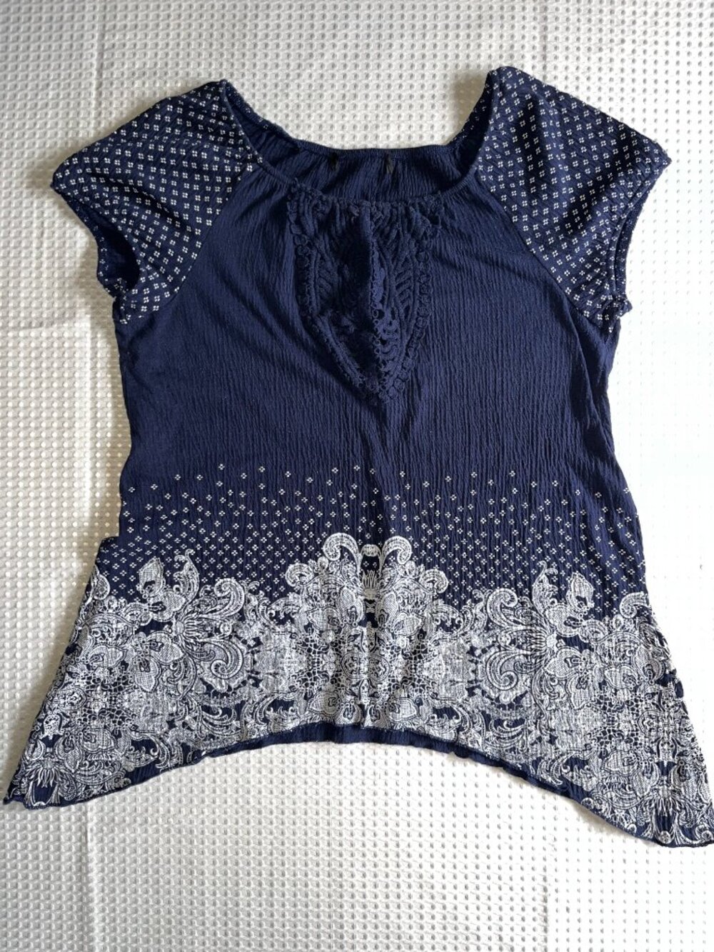 Almost Famous Blue Boho Embroidered Hanky Hem Blouse M